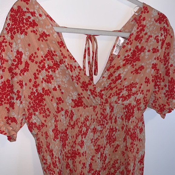 Red White and light Pink Vestique scrunch dress - Picture 2 of 4